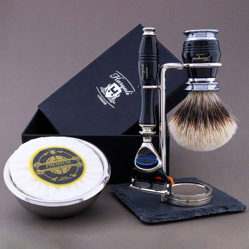 Haryali's Groove Range Shaving Kit 