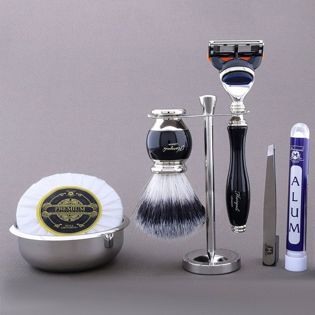 Haryali's Vase Range Shaving Kit - HARYALI LONDON