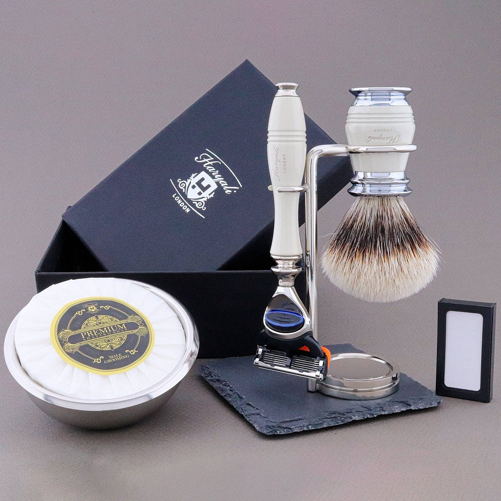 Haryali's Groove Range Shaving Kit 