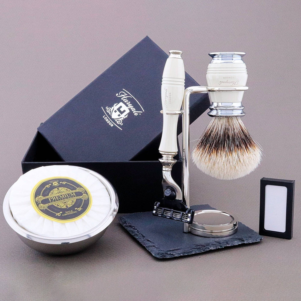 Haryali's Groove Range Shaving Kit 