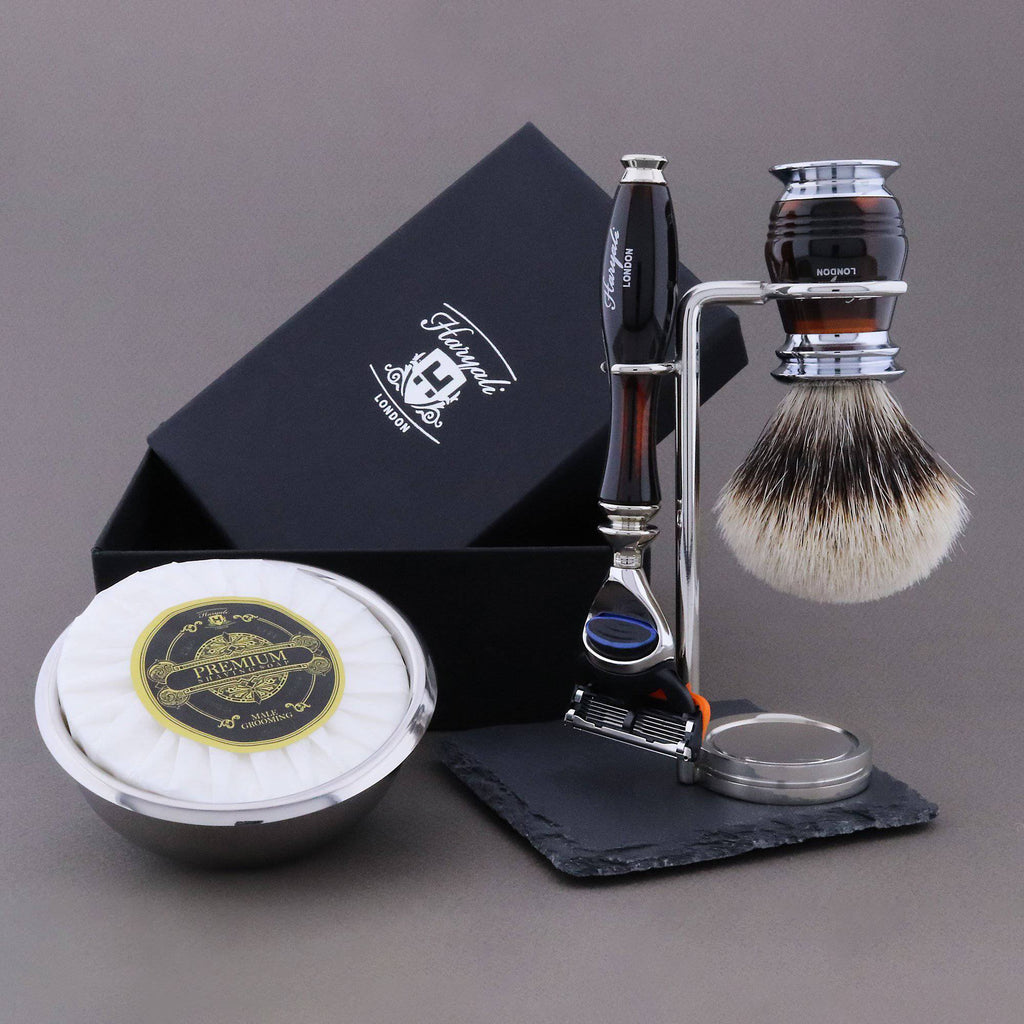 Haryali's Groove Range Shaving Kit 