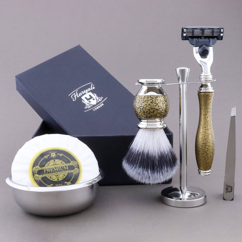 Haryali's Vase Range Shaving Kit 